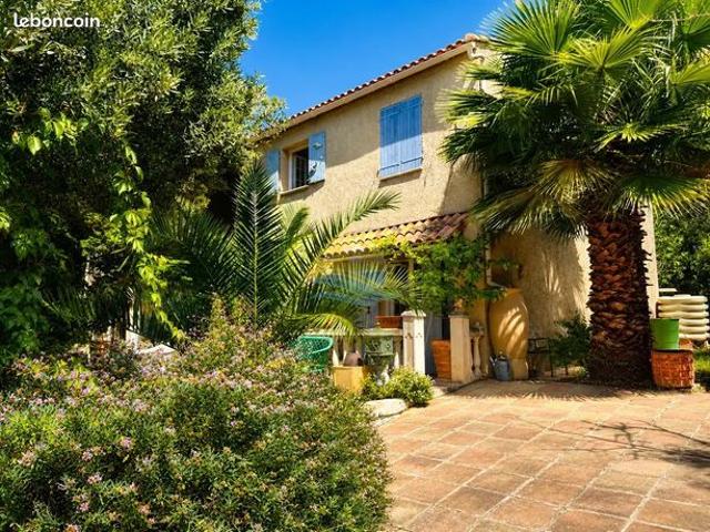 Villa 6 pièces 80 m²