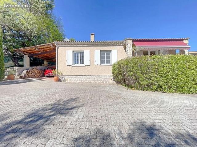 Villa 6 pièces 104 m²