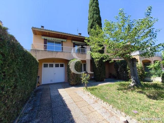 Villa 6 pièces 111 m²