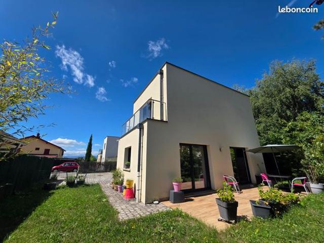Villa 6 pièces 118 m²