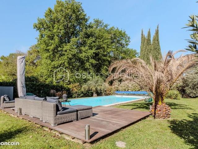 Villa 6 pièces 119 m²