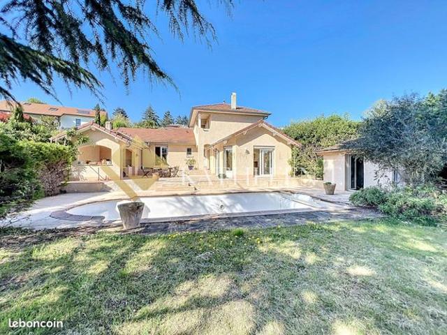 Villa 6 pièces 120 m²