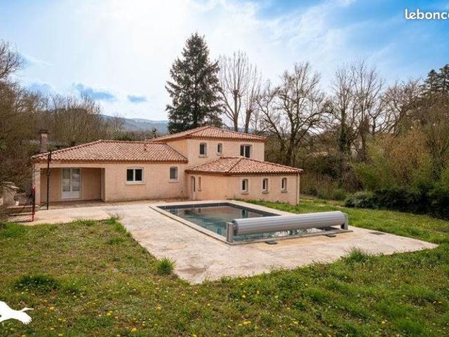Villa 6 pièces 120 m²
