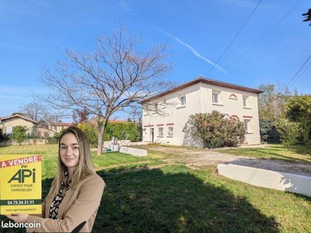 Villa 6 pièces 121 m²