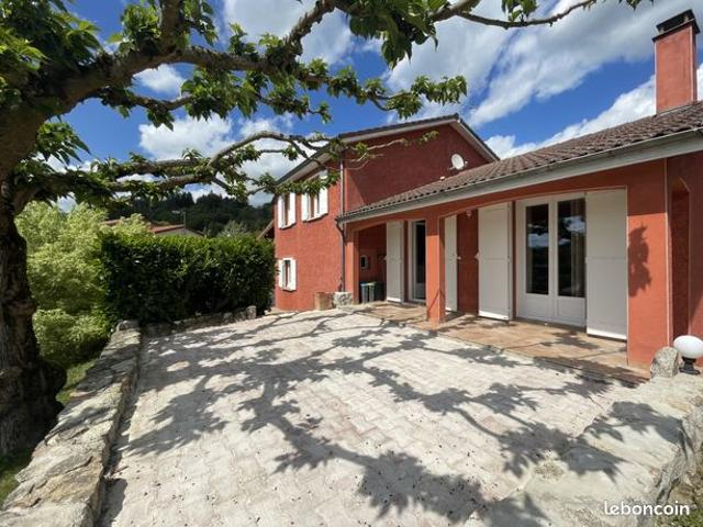 Villa 6 pièces 121 m²
