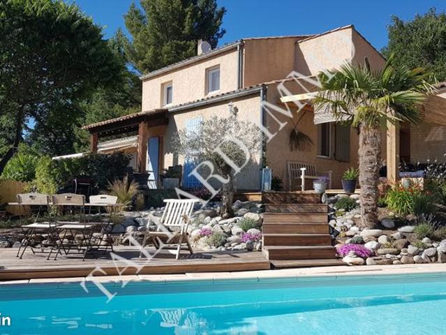 Villa 6 pièces 125 m²