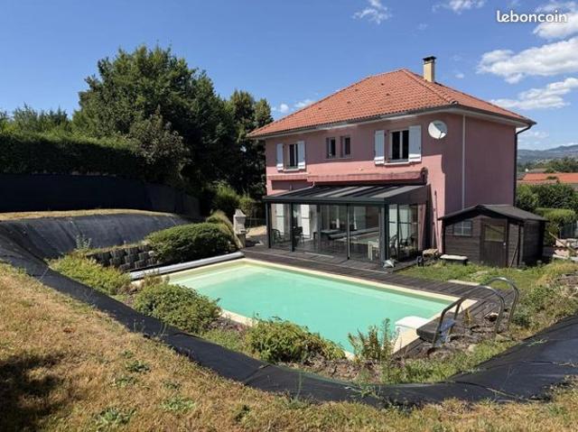Villa 6 pièces 127 m²