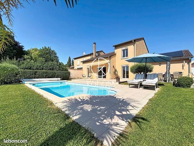 Villa 6 pièces 127 m²