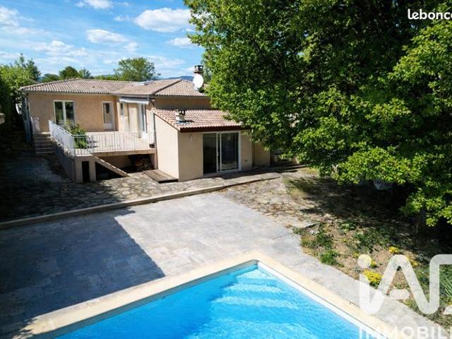Villa 6 pièces 127 m²