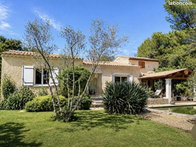 Villa 6 pièces 128 m²