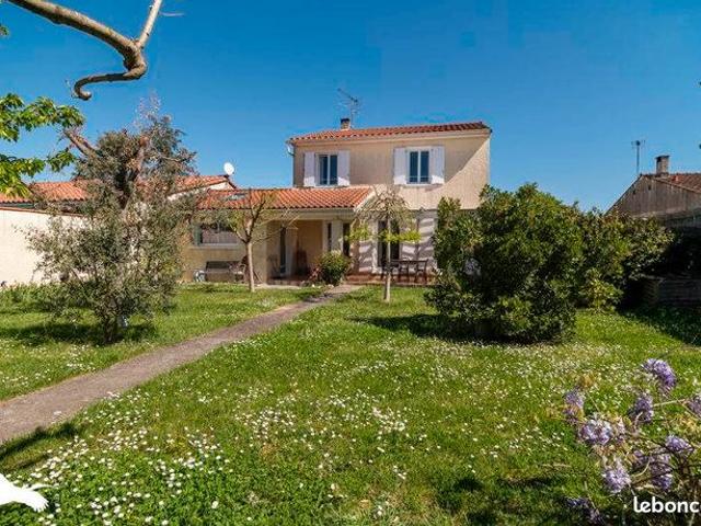 Villa 6 pièces 128 m²