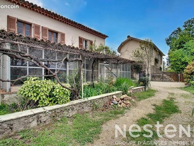 Villa 6 pièces 130 m²