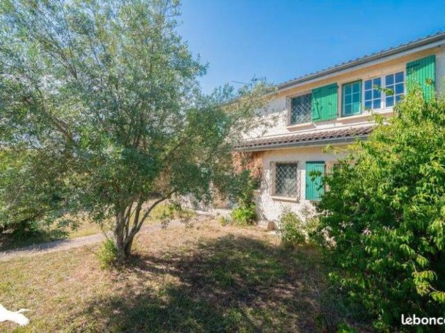 Villa 6 pièces 130 m²