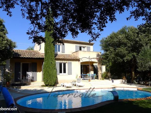 Villa 6 pièces 130 m²