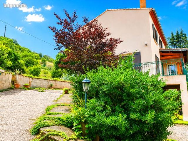 Villa 6 pièces 130 m²