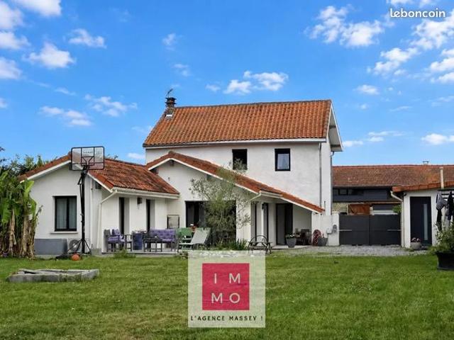 Villa 6 pièces 133 m²