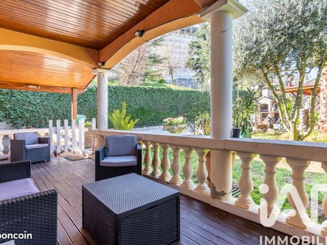 Villa 6 pièces 133 m²