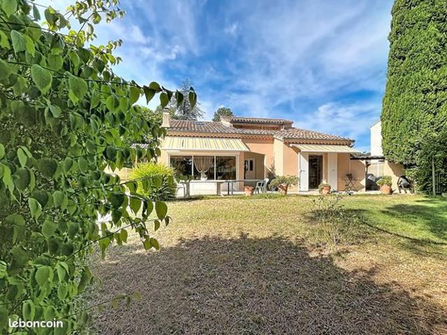 Villa 6 pièces 133 m²