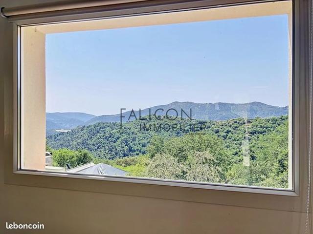 Villa 6 pièces 135 m²