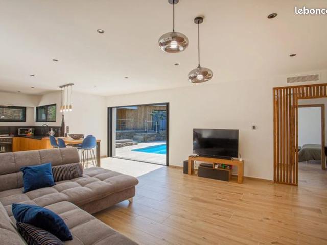 Villa 6 pièces 135 m²