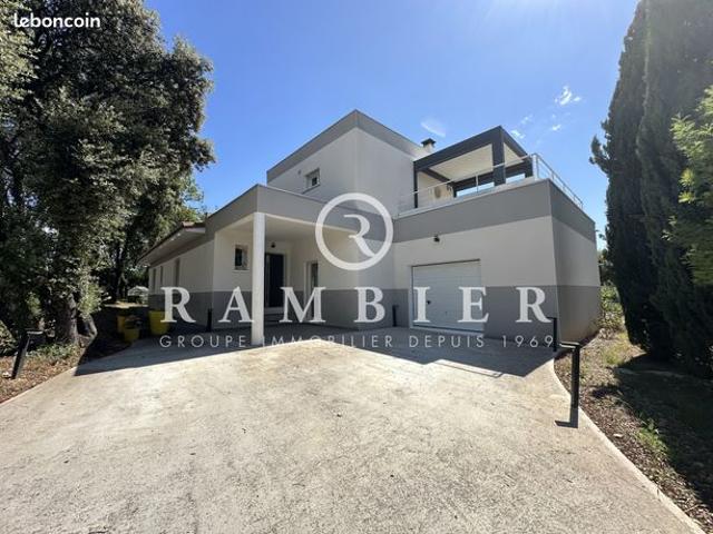 Villa 6 pièces 135 m²