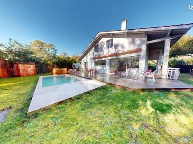 Villa 6 pièces 135 m²
