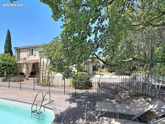 Villa 6 pièces 135 m²
