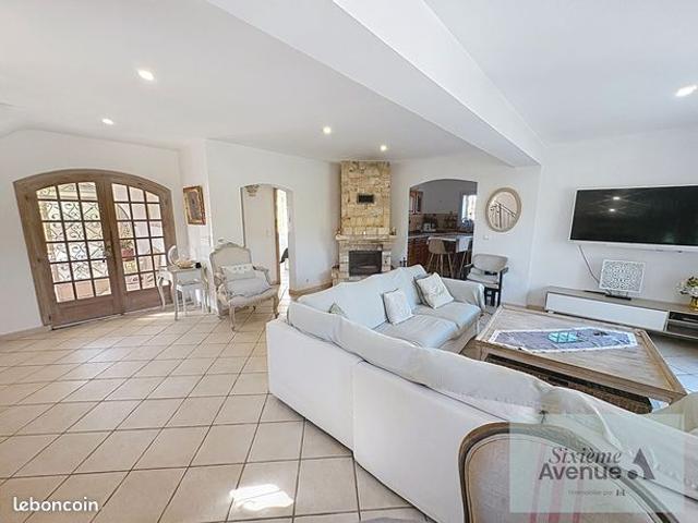 Villa 6 pièces 136 m²
