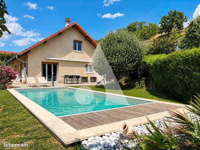 Villa 6 pièces 136 m²