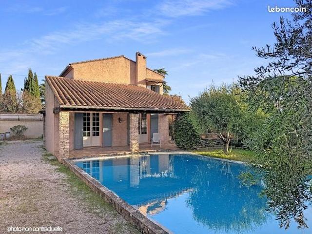 Villa 6 pièces 137 m²