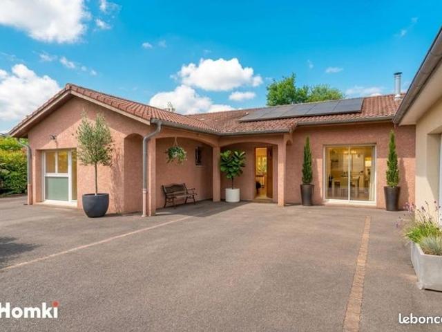 Villa 6 pièces 137 m²