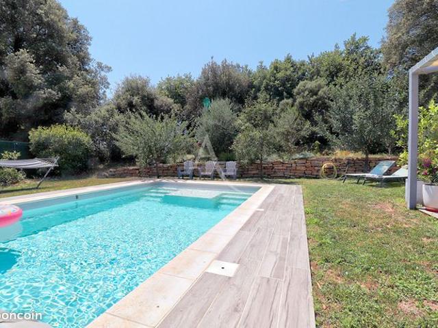 Villa 6 pièces 138 m²