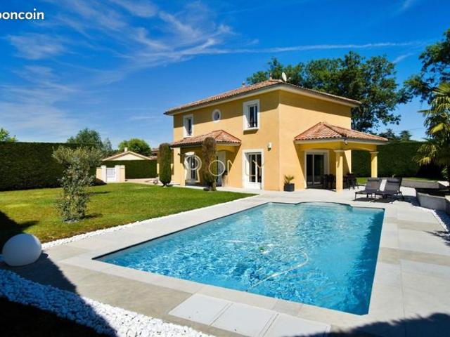 Villa 6 pièces 139 m²