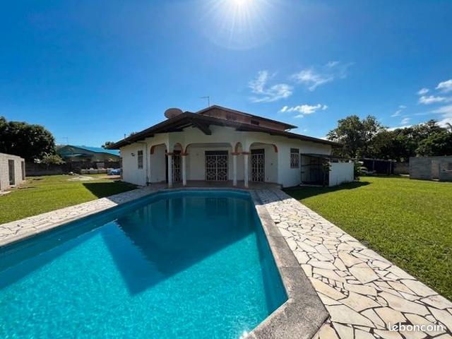 Villa 6 pièces 140 m²