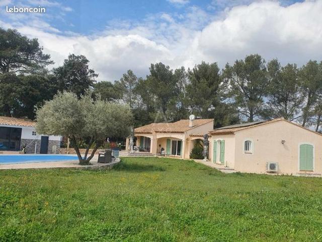 Villa 6 pièces 140 m²