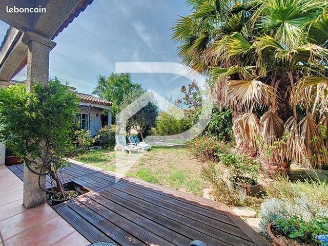 Villa 6 pièces 140 m²