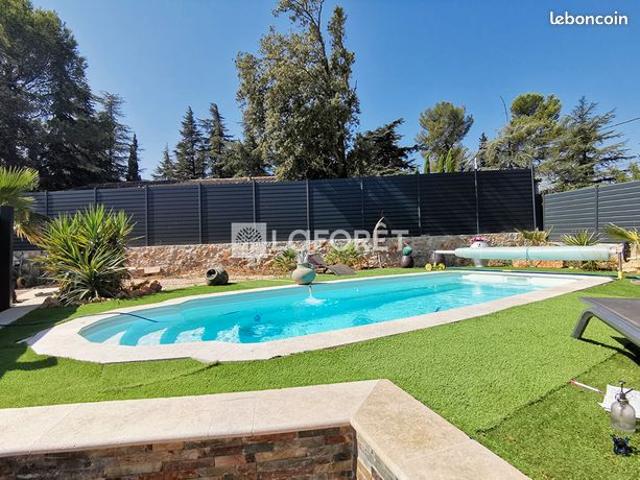Villa 6 pièces 140 m²