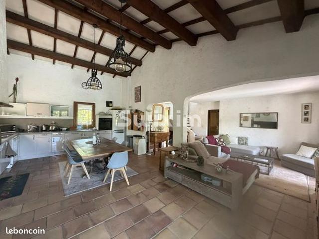 Villa 6 pièces 140 m²