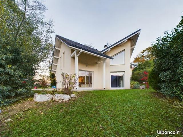 Villa 6 pièces 140 m²