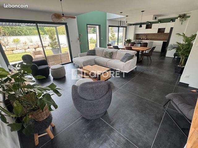 Villa 6 pièces 140 m²
