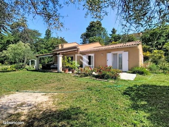 Villa 6 pièces 140 m²