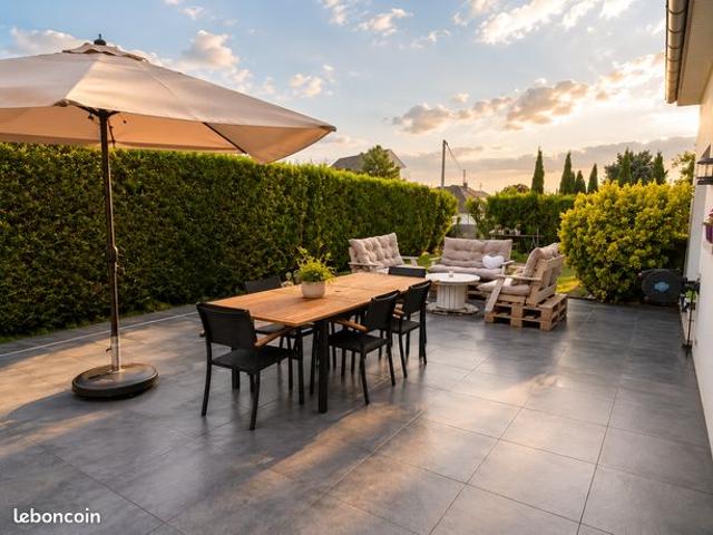 Villa 6 pièces 140 m²