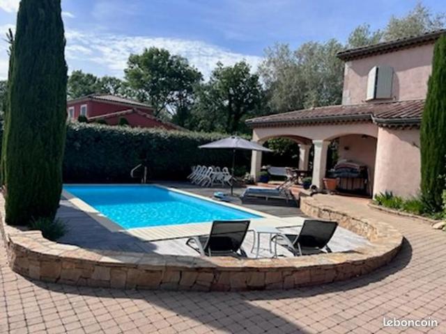 Villa 6 pièces 140 m²
