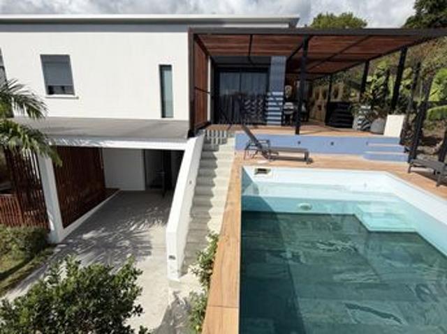Villa 6 pièces 140 m²