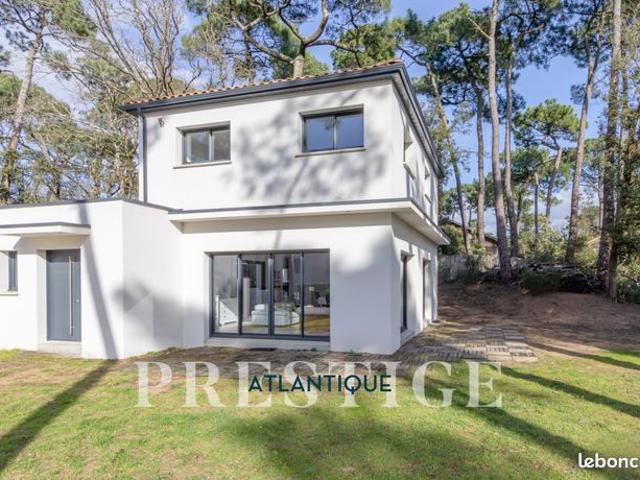 Villa 6 pièces 140 m²