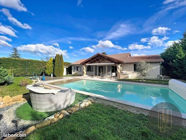 Villa 6 pièces 140 m²