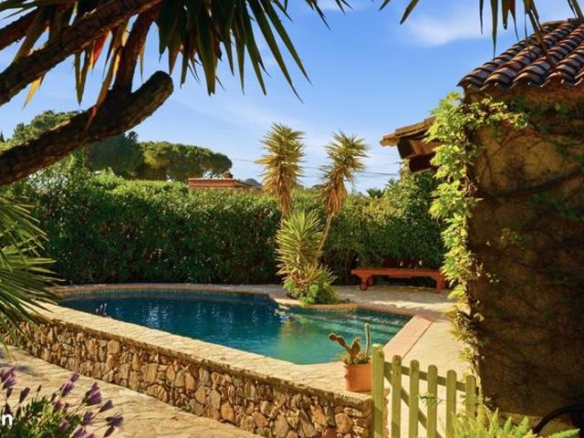 Villa 6 pièces 140 m²