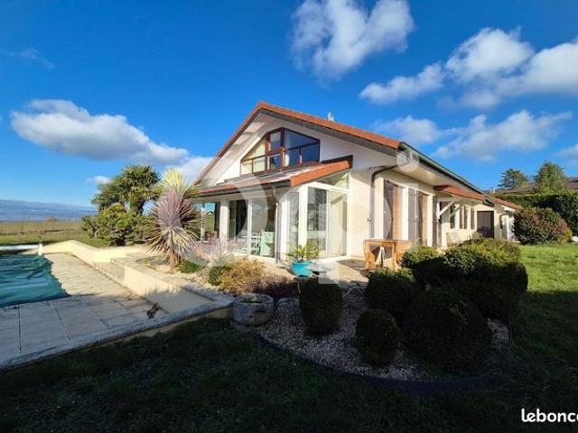 Villa 6 pièces 140 m²