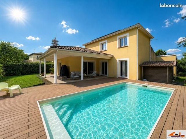 Villa 6 pièces 140 m²