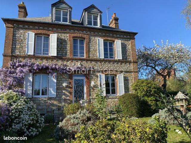 Villa 6 pièces 140 m²